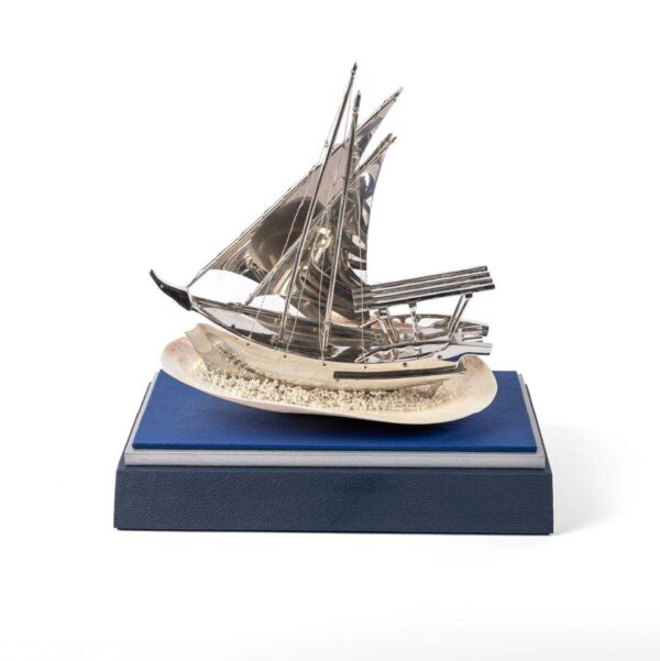 Sliver Large Dhow with natural mother of pearl