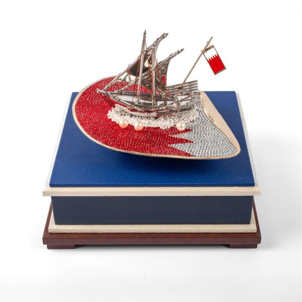 Sliver Dhow with natural mother of pearl -Swarovski Crystal